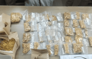 ಹಿರಿಯೂರು: ಸೂಕ್ತ ದಾಖಲೆಗಳಿಲ್ಲದೆ ಸಾಗಿಸುತ್ತಿದ್ದ 5 ಕೆ.ಜಿ ಚಿನ್ನಾಭರಣ ವಶಕ್ಕೆ