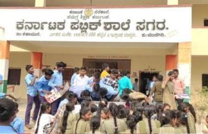 ಒಂದೇ ಪರೀಕ್ಷಾ ಕೇಂದ್ರದಲ್ಲಿ ಎಸ್ ಎಸ್ ಎಲ್ ಸಿ ಪರೀಕ್ಷೆ ಬರೆದ ತಾಯಿ-ಮಗ