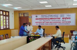 ಮೈಸೂರು-ಕೊಡಗು ಲೋಕಸಭಾ ಚುನಾವಣೆ: 5 ಅಭ್ಯರ್ಥಿಗಳಿಂದ ನಾಮಪತ್ರ ಸಲ್ಲಿಕೆ