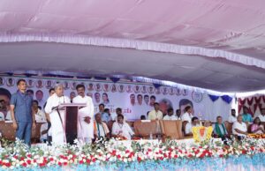 ಬಡವರು, ಮಧ್ಯಮವರ್ಗದ ಕುಟುಂಬಗಳಿಗೆ ಭವಿಷ್ಯ ಉಳಿಯಬೇಕಾದರೆ ಇದು ನಿರ್ಣಾಯಕ ಚುನಾವಣೆ. ಯೋಚಿಸಿ ನಿರ್ಧರಿಸಿ: ಸಿಎಂ ಸಿದ್ದರಾಮಯ್ಯ ಕರೆ