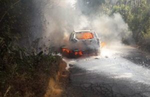 ಬಂಟ್ವಾಳ ಕುದ್ಕೋಳಿ ಸಮೀಪ ಹೊತ್ತಿ ಉರಿದ ಡಸ್ಟರ್ ಕಾರು