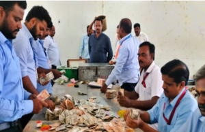 ಮಾದಪ್ಪನ ಬೆಟ್ಟದಲ್ಲಿ ಹುಂಡಿ ಎಣಿಕೆ: 3 ಕೋಟಿ ರೂ. ಕಾಣಿಕೆ ಸಂಗ್ರಹ