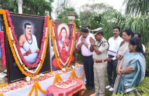 ಬಸವ ಜಯಂತಿ ಹಾಗೂ ಶಿವಶರಣೆ ಹೇಮರಡ್ಡಿ ಮಲ್ಲಮ್ಮ ಜಯಂತಿ: ಜಿಲ್ಲಾಡಳಿತದಿಂದ ಪುಷ್ಪ ನಮನ ಸಲ್ಲಿಕೆ