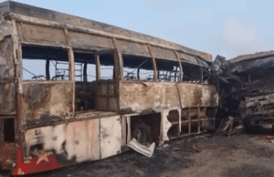 ಡಿಕ್ಕಿ ಹೊಡೆದ ರಭಸಕ್ಕೆ ಹೊತ್ತಿ ಉರಿದ ಟಿಪ್ಪರ್ ಲಾರಿ- ಬಸ್: ಆರು ಮಂದಿ ಸಜೀವ ದಹನ