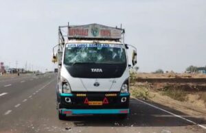 ಕ್ಯಾಂಟರ್ ಅಡ್ಡಗಟ್ಟಿ 32 ಲಕ್ಷ ರೂ. ದರೋಡೆ: ಖಾರದ ಪುಡಿ ಎರಚಿ ಹಲ್ಲೆ, ಇಬ್ಬರಿಗೆ ಗಾಯ