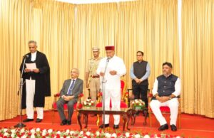 ಕರ್ನಾಟಕದ ಉಚ್ಛ ನ್ಯಾಯಾಲಯದ ನ್ಯಾಯಮೂರ್ತಿಗಳಾಗಿ ವಲ್ಲೂರಿ ಕಾಮೇಶ್ವರ ರಾವ್ ಪ್ರಮಾಣವಚನ ಸ್ವೀಕಾರ