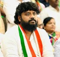 ಶಾಸಕ ಪ್ರದೀಪ್ ಈಶ್ವರ್ ಮನೆ ಮೇಲೆ ಕಲ್ಲು ತೂರಾಟ: ಕಿಟಕಿ ಗಾಜು ಪುಡಿ ಪುಡಿ