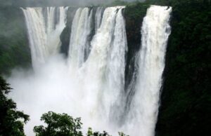 ಶಿವಮೊಗ್ಗ ಜಿಲ್ಲೆಯ ಜೋಗ ಜಲಪಾತ