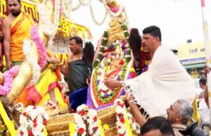 ಚಾಮುಂಡೇಶ್ವರಿ ದೇವಿಯ ವರ್ಧಂತಿ; ಚಾಮುಂಡಿ ಬೆಟ್ಟದಲ್ಲಿ ಮನೆ ಮಾಡಿದ ಸಂಭ್ರಮ