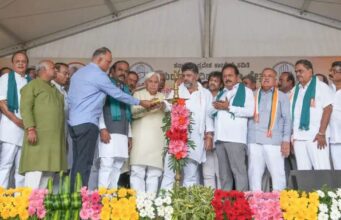 ಸಿದ್ದರಾಮಯ್ಯ ಅವರನ್ನು ಮುಟ್ಟುವುದು ನಿಮ್ಮ ಹಣೆಯಲ್ಲಿ ಬರೆದಿಲ್ಲ: ಡಿ.ಕೆ.ಶಿವಕುಮಾರ್