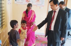 ಮೈಸೂರು ನಗರದ ವಿವಿಧ ಅಂಗನವಾಡಿ ಕೇಂದ್ರಗಳಿಗೆ ಮೂಲಭೂತ ಸೌಕರ್ಯ ಕುಂದುಕೊರತೆಗಳ ಬಗ್ಗೆ ಪ್ರಧಾನ ಜಿಲ್ಲಾ ಮತ್ತು ಸತ್ರ ನ್ಯಾಯಾಧೀಶರ ಭೇಟಿ, ಪರಿಶೀಲನೆ