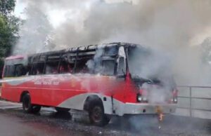 ಭಟ್ಕಳದಿಂದ ಬೆಂಗಳೂರಿಗೆ ಹೊರಟಿದ್ದ ಸಾರಿಗೆ ಬಸ್ ಬೆಂಕಿಗಾಹುತಿ: ತಪ್ಪಿದ ದುರಂತ