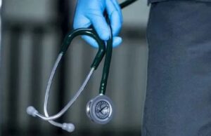 ವೈದ್ಯರ ಮುಷ್ಕರ: ಇಂದು ಸರ್ಕಾರಿ ವೈದ್ಯರಿಗೆ ರಜೆ ಮಂಜೂರು ಮಾಡದಂತೆ ಆದೇಶ