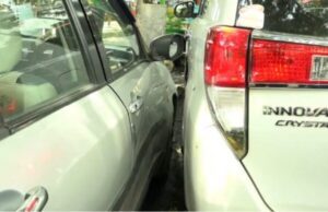 ಮಂಡ್ಯ: ಅಡ್ಡಾದಿಡ್ಡಿ ಕಾರು ಚಾಲನೆ- ತಪ್ಪಿದ ಭಾರೀ ಅನಾಹುತ