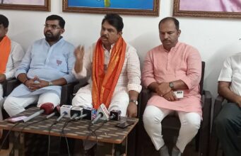 ಜಿಲ್ಲೆಯ ಚುನಾಯಿತ ಜನಪ್ರತಿನಿಧಿಗಳು ಹಿಂದೂ ವಿರೋಧಿ ಭಾವನೆ ಹೊಂದಿದ್ದಾರೆ: ಆರ್.ಅಶೋಕ್ ಆರೋಪ