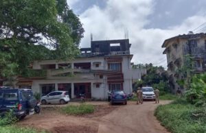 ಸರಕಾರಿ ವಸತಿ ಗ್ರಹಕ್ಕೆ ನುಗ್ಗಿ ಲಕ್ಷಾಂತರ ಮೌಲ್ಯದ ನಗನಗದು ದೋಚಿದ ಕಳ್ಳರು