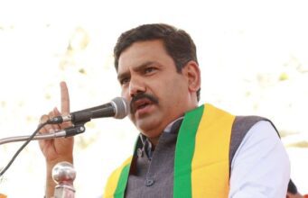 ಸಿ ಟಿ ರವಿಗೆ ಜಾಮೀನು: ಹಿಟ್ಲರ್ ಕಾಂಗ್ರೆಸ್ ಸರ್ಕಾರಕ್ಕೆ ಕಪಾಳಮೋಕ್ಷ- ಬಿ ವೈ ವಿಜಯೇಂದ್ರ