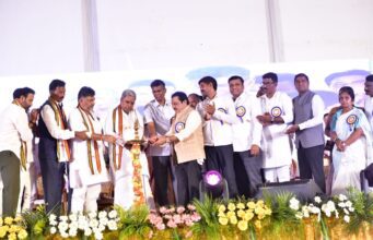 ಈ.ತುಕಾರಾಮ್ ಈ ಬಾರಿ 1200 ಕೋಟಿ ಅನುದಾನವನ್ನು ಸಂಡೂರು ಜನತೆಗಾಗೆ ತಂದಿದ್ದಾರೆ: ಸಿ.ಎಂ ಸಿದ್ದರಾಮಯ್ಯ