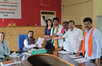 ಚನ್ನಪಟ್ಟಣ ಉಪಚುನಾವಣೆ: ನಿಖಿಲ್ ಕುಮಾರಸ್ವಾಮಿ ನಾಮಪತ್ರ ಸಲ್ಲಿಕೆ