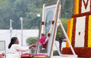 ಸರ್ದಾರ್ ವಲ್ಲಭಭಾಯಿ ಪಟೇಲ್ ಜನ್ಮದಿನ: ದ್ರೌಪದಿ ಮುರ್ಮು, ಮೋದಿ ಸೇರಿದಂತೆ ಗಣ್ಯರ ನಮನ