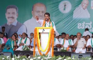 ಸಚಿವ ಜಮೀರ್ ಒಕ್ಕಲಿಗರನ್ನು, ಹಿಂದೂಗಳನ್ನು ಖರೀದಿಸುತ್ತೇನೆಂದು ಹೇಳುತ್ತಿದ್ದಾರೆಯೇ?: ಆರ್.ಅಶೋಕ