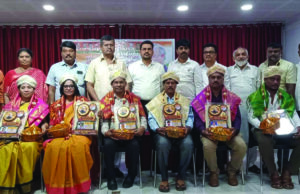 ಪ್ರಿಯಾಂಕ್ ಖರ್ಗೆ ಹುಟ್ಟುಹಬ್ಬ ಆಚರಣೆ: ಕಾಯಕಯೋಗಿಗಳಿಗೆ ಬಸವಶ್ರೀ ಪುರಸ್ಕಾರ, ಸಂವಿಧಾನ ಪುಸ್ತಕ ವಿತರಣೆ