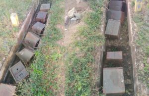 ಹಾವೇರಿ: ಕಾಲುವೆಯಲ್ಲಿ 10 ಬ್ಯಾಲೇಟ್ ಬಾಕ್ಸ್ ಗಳು ಪತ್ತೆ