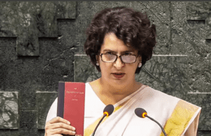 ಸಂಸದರಾಗಿ ಪ್ರಮಾಣ ವಚನ ಸ್ವೀಕರಿಸಿದ ಪ್ರಿಯಾಂಕಾ ಗಾಂಧಿ ವಾದ್ರಾ