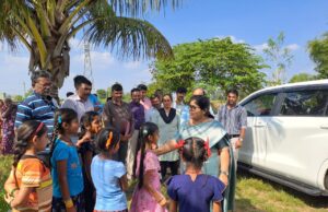 ಹುಣಸೂರು ತಾಲ್ಲೂಕಿನ ಕಲ್ಲಹಳ್ಳಿ ಗ್ರಾಮ ಪಂಚಾಯಿತಿಗೆ ಜಿಪಂ ಸಿಇಓ ಭೇಟಿ, ಪರಿಶೀಲನೆ