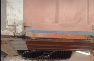 ವೋಲ್ವೋ ಕಾರಿನ ಮೇಲೆ ಬಿದ್ದ ಕಂಟೇನರ್: 6 ಮಂದಿ ಸಾವು