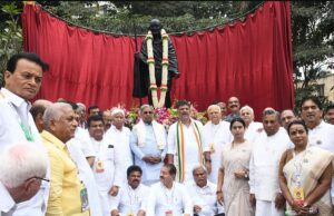 ಕಾಂಗ್ರೆಸ್ ಅಧಿವೇಶನದ ಶತಮಾನೋತ್ಸವ: ಗಾಂಧೀಜಿ ನೂತನ ಪ್ರತಿಮೆ ಅನಾವರಣ