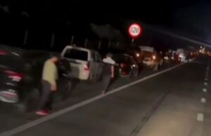 ಮುಂಬೈ-ನಾಗ್ಪುರ ಹೆದ್ದಾರಿಯಲ್ಲಿ ಏಕಕಾಲದಲ್ಲಿ 50 ವಾಹನಗಳ ಟಯರ್ ಪಂಕ್ಚರ್