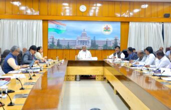 ಹಣ ಕೈಯಲ್ಲಿ ಇದ್ದರೂ ಸ್ಕಾಲರ್ ಶಿಪ್ ವಿತರಣೆಯಲ್ಲಿ ನಿರ್ಲಕ್ಷ್ಯ: ಅಧಿಕಾರಿಗಳ ಚಳಿ ಬಿಡಿಸಿದ ಸಿಎಂ