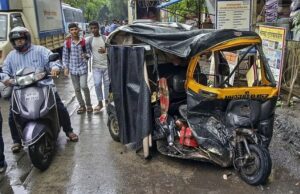 ವಾಹನಗಳಿಗೆ ಆಟೊ ಡಿಕ್ಕಿ: ಮೂವರು ಸ್ಥಳದಲ್ಲೇ ಸಾವು, 15 ಮಂದಿಗೆ ಗಾಯ