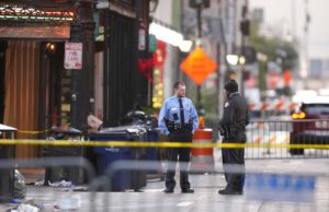 ಅಮೆರಿಕಾದಲ್ಲಿ ಹೊಸ ವರ್ಷದ ಸಂಭ್ರಮದಲ್ಲಿದ್ದ ಜನರ ಮೇಲೆ ಹರಿದ ವಾಹನ