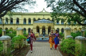 ಮೈಸೂರಿನ ಮಹಾರಾಣಿ ಕಾಲೇಜು ಕಟ್ಟಡ ಕುಸಿತ, ಓರ್ವ ಸಾವು