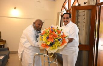 ರಾಜ್ಯಕ್ಕೆ 25 ಟಿಎಂಸಿ ಹಂಚಿಕೆ ಬಗ್ಗೆ ಕೇಂದ್ರ ಜಲಶಕ್ತಿ ಸಚಿವ ಸಿ.ಆರ್. ಪಾಟೀಲ್ ಜತೆ ಚರ್ಚಿಸಿದ ಹೆಚ್.ಡಿ.ದೇವೇಗೌಡರು