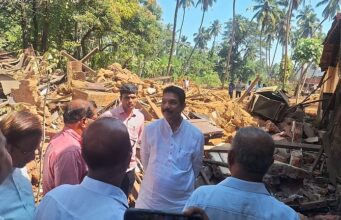 ರಾಜೇಶ್ ಬನ್ನೂರು ಮನೆ ನೆಲಸಮ: ಠಾಣೆ ಮುಂದೆ ಬಿಜೆಪಿಗರ ಹೈಡ್ರಾಮಾ