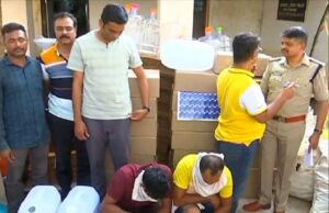 ನಕಲಿ ಮದ್ಯ ತಯಾರಿಕೆ ಅಡ್ಡೆ ಮೇಲೆ ದಾಳಿ: ಲಕ್ಷಾಂತರ ಮೌಲ್ಯದ ಮದ್ಯ ವಶ – ಇಬ್ಬರ ಬಂಧನ