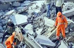 ನಿರ್ಮಾಣ ಹಂತದಲ್ಲಿದ್ದ 6 ಅಂತಸ್ತಿನ ಕಟ್ಟಡ ಕುಸಿತ,ಅವಶೇಷಗಳಡಿ ಸಿಲುಕಿದ ಇಬ್ಬರು ಕಾರ್ಮಿಕರು