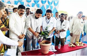 ಗ್ಯಾರಂಟಿ ಯೋಜನೆಗಳು ಬಡವರು ಬದುಕು ಕಟ್ಟಿಕೊಳ್ಳಲು ನೆರವಾಗಿವೆ : ಶಾಸಕ ದರ್ಶನ್ ಧ್ರುವ