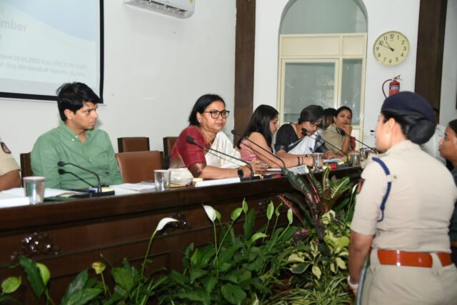 archana manjudhar- rasrtiya mahila ayoga (3)