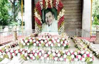 ಇಂದು ಡಾ.ರಾಜ್ ಕುಮಾರ್ 19ನೇ ಪುಣ್ಯಸ್ಮರಣೆ : ಸಮಾಧಿಗೆ ಪೂಜೆ ಸಲ್ಲಿಸಿದ ದೊಡ್ಮನೆ ಕುಟುಂಬ