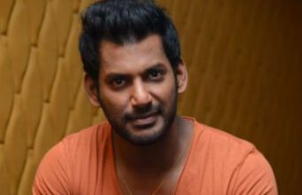 ವೇದಿಕೆ ಮೇಲೆ ಕುಸಿದು ಬಿದ್ದ ನಟ ವಿಶಾಲ್ : ಅಭಿಮಾನಿಗಳಲ್ಲಿ ಆತಂಕ!