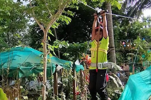 Access-to-class-via-zipline