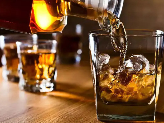 Liquor-sales-in-celebration-of-RCB's-victory