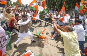 ಕಾಂಗ್ರೆಸ್ – ಬಿಜೆಪಿ ಕಾರ್ಯರ್ತರ ಬಡಿದಾಟ, ಕಲ್ಲು ತೂರಾಟ..!