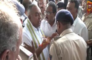 ಚಾಮುಂಡಿ ಚಲೋ ಪಾದಯಾತ್ರೆಗೆ ತಡೆ – ಬಿಜೆಪಿ, ಹಿಂದೂ ಕಾರ್ಯಕರ್ತರು ಪೊಲೀಸರ ವಶಕ್ಕೆ..!