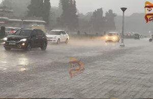 ಬೆಂಗಳೂರಿನಲ್ಲಿ ಧಾರಾಕಾರ ಮಳೆ, 9 ಜಿಲ್ಲೆಗಳಿಗೆ ಯೆಲ್ಲೋ ಅಲರ್ಟ್ ಘೋಷಣೆ..