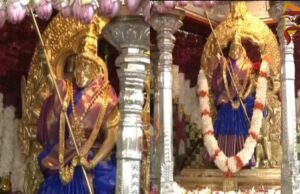 ಇಂದು ನೀಲಿ ಜರಿ ಸೀರೆಯಿಂದ ಕಂಗೊಳಿಸುತ್ತಿರುವ ಚಾಮುಂಡಿ ದೇವಿ